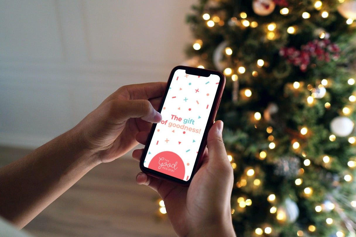 Christmas social media - mobile phone